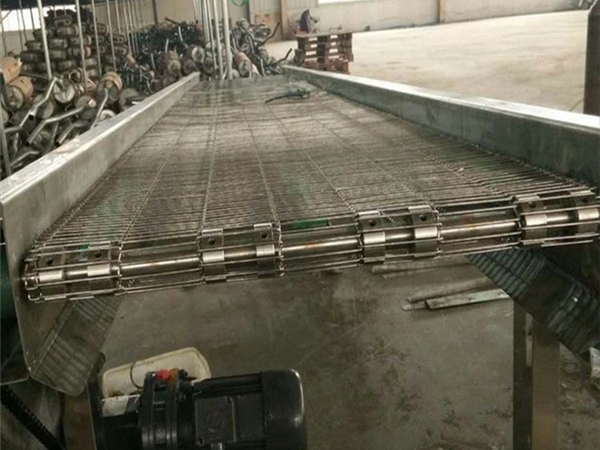 鏈板輸送機安裝精度要達到哪些要求？